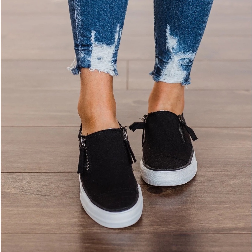 Gypsy Jazz Black Zippy Slip On Sneakers